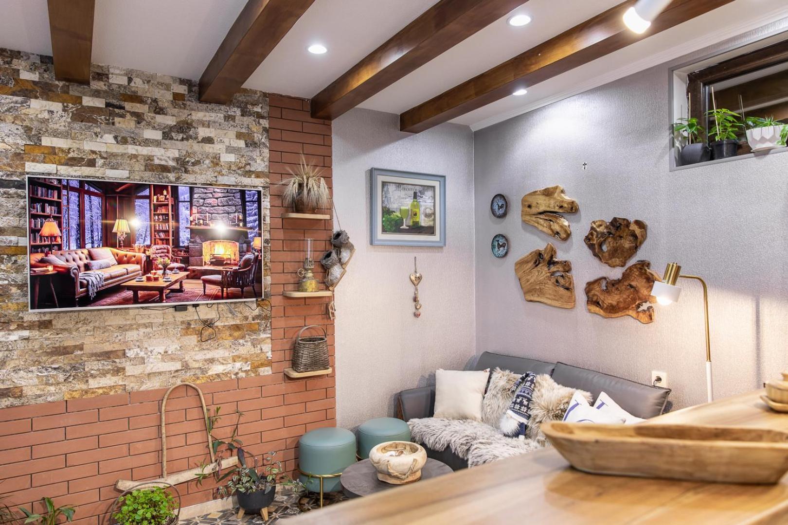 Hotel Gold Tower Местия Екстериор снимка