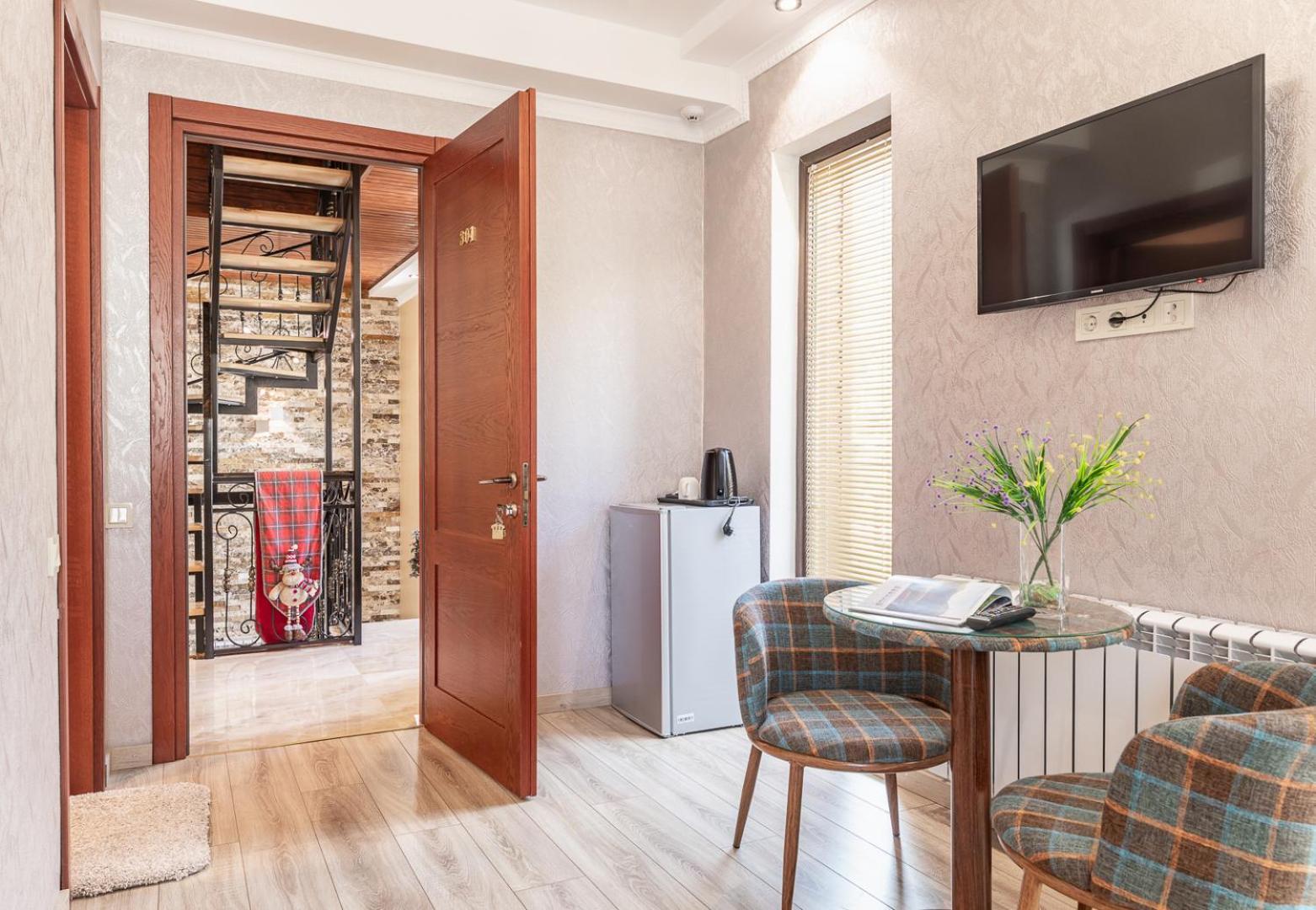 Hotel Gold Tower Местия Стая снимка